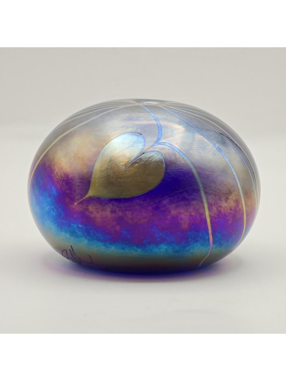 Erik Brakken Glasshouse Irridescent Oil Lamp/Paperweight - Purple Hearts